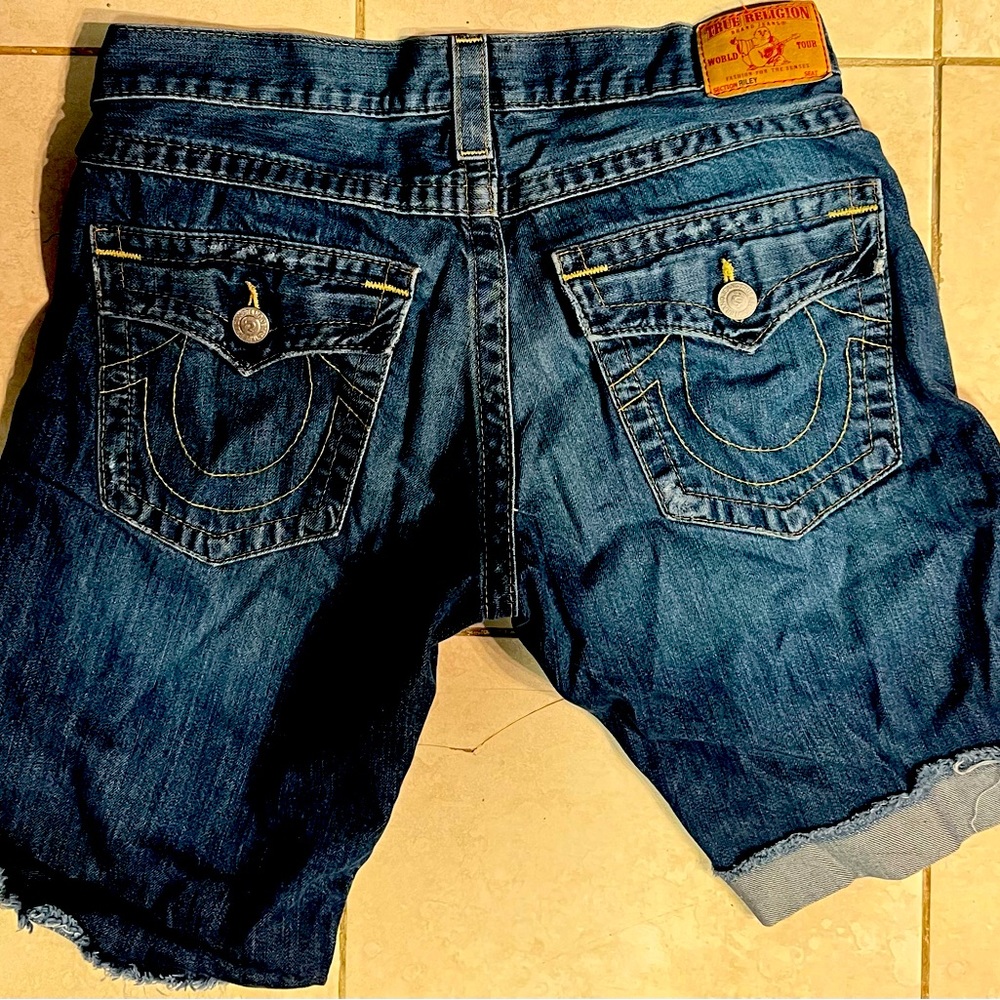 True Religion shorts size 28